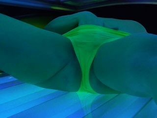 Hidden Cam Caught Masturbation Public Solarium Huge Ass