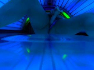 Hidden Cam Mastubation Public Solarium Toy Orgasm