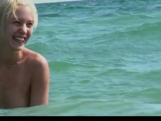 Candid Nude Nudist Teenager Butt On The Public Beach