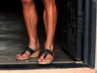 Muscle Milf Kris Flexes Her Erotic, Veiny Body In Tight Clothes