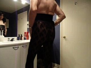 Vanessatv Cumshot In The Bathroom