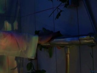 Sensual Shower Wetlook Rip / Striptease